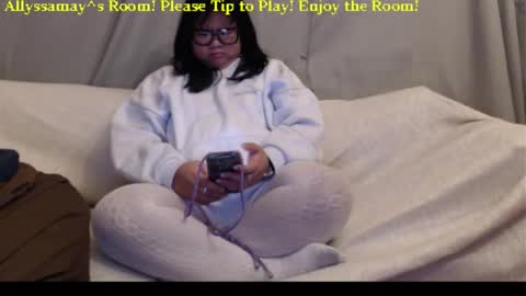 Allyssamay online show from January 13, 3:34 am