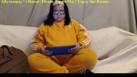 Allyssamay online show from January 16, 3:10 am