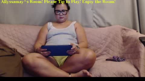 Allyssamay online show from June 3, 2:36 am
