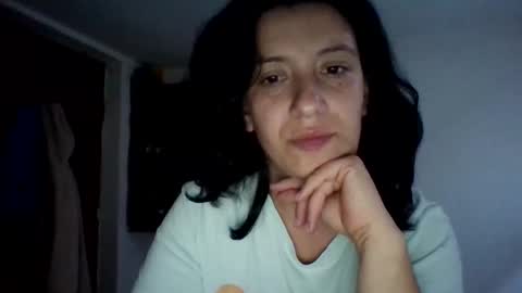 Snapshot of alma_amy chatting on October 27, 7:51 pm Alma online show from October 27, 7:51 pm