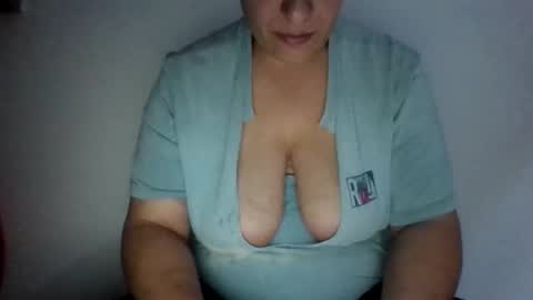 Snapshot of alma_amy chatting on November 23, 8:30 pm Alma online show from November 23, 8:30 pm