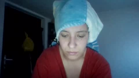 Snapshot of alma_amy chatting on January 6, 10:01 pm Alma online show from January 6, 10:01 pm