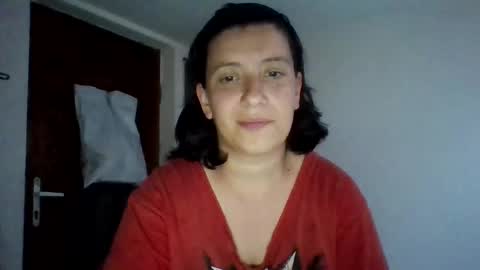 Snapshot of alma_amy chatting on May 6, 8:47 pm Alma online show from May 6, 8:47 pm