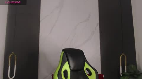 ALMA FENIX  online show from February 6, 12:05 pm