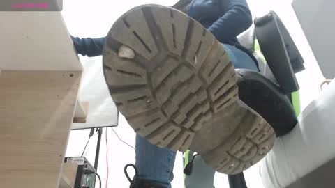 ALMA FENIX  online show from March 3, 12:05 pm