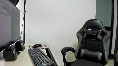 ALMA FENIX  online show from February 18, 12:34 pm