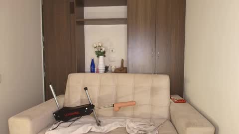 Alma Castillo online show from March 8, 2:26 am