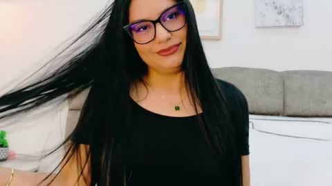 Snapshot of almarose_1 chatting on May 1, 12:54 pm alma online show from May 1, 12:54 pm