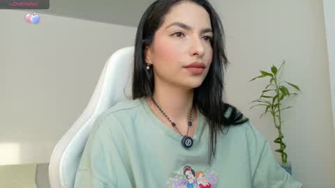 Snapshot of almatease chatting on June 2, 12:18 pm Alma online show from June 2, 12:18 pm