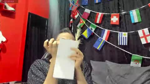 Snapshot of almazz_ chatting on July 3, 9:43 pm Santy online show from July 3, 9:43 pm