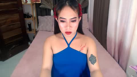 Snapshot of almira_scott chatting on June 8, 4:29 pm almira_scott online show from June 8, 4:29 pm