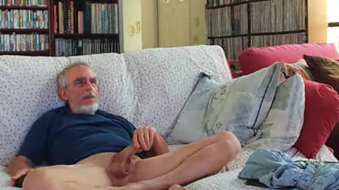 almost 9 online show from February 21, 3:35 pm