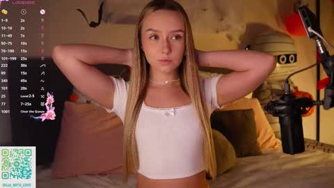 Lia online show from October 29, 3:42 am