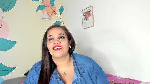 Snapshot of alondra_zaens chatting on January 9, 8:44 pm Alondra online show from January 9, 8:44 pm