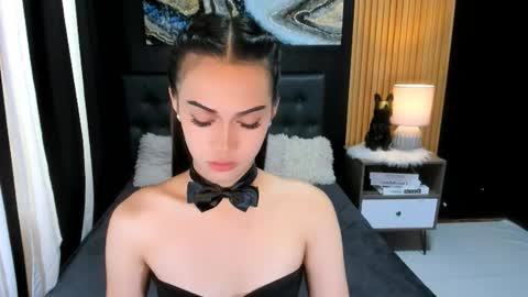 Alondra online show from March 25, 2:50 am