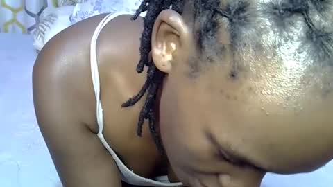 alorapavo online show from February 9, 6:34 pm