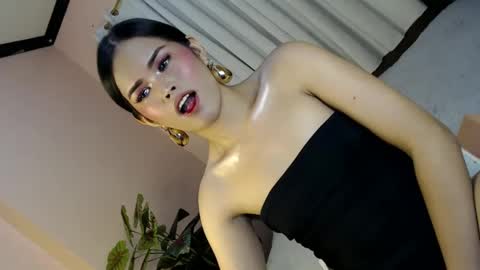 Snapshot of alove_too_last chatting on January 9, 1:35 pm LEXY online show from January 9, 1:35 pm