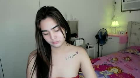 alovelydollnica online show from April 14, 2:06 am