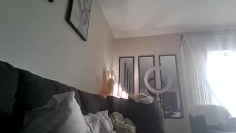 Snapshot of aloysiuz chatting on June 9, 9:26 pm Aloysius online show from June 9, 9:26 pm