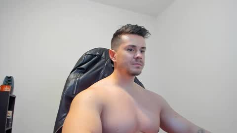 LeatherMaster online show from December 25, 10:50 am