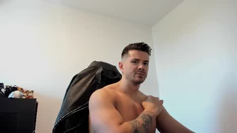 Snapshot of alphagodleatherking92 chatting on July 8, 7:46 am LeatherMaster online show from July 8, 7:46 am
