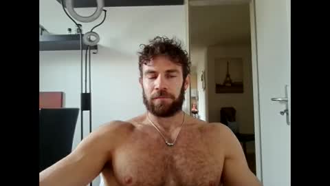 alphah_hunk online show from October 31, 12:06 pm