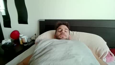 alphah_hunk online show from November 19, 9:31 am