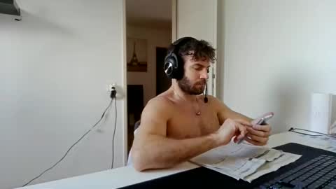 alphah_hunk online show from January 6, 12:31 pm