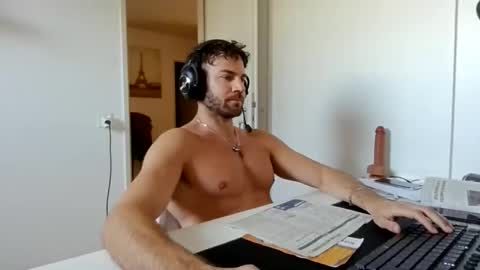 alphah_hunk online show from March 10, 2:22 pm