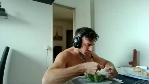 alphah_hunk online show from April 2, 3:20 pm