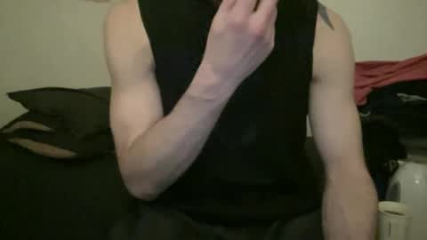 Snapshot of alphajosh chatting on February 21, 9:02 am alphajosh online show from February 21, 9:02 am