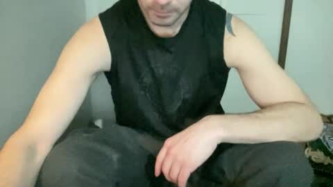 Snapshot of alphajosh chatting on February 28, 9:32 am alphajosh online show from February 28, 9:32 am