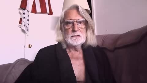 Snapshot of alphauniform chatting on September 14, 4:17 pm AlphaUniform online show from September 14, 4:17 pm