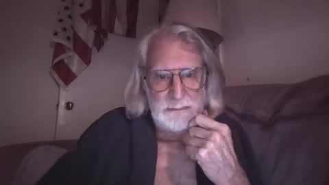 Snapshot of alphauniform chatting on February 21, 3:40 am AlphaUniform online show from February 21, 3:40 am