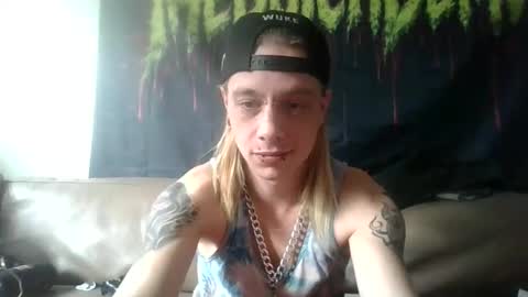 altboy010 online show from March 28, 3:33 pm