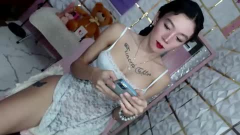 Chloe- DONT FORGET TO FOLLOW MElets getting to know each other and make some love and fun online show from January 8, 11:56 am