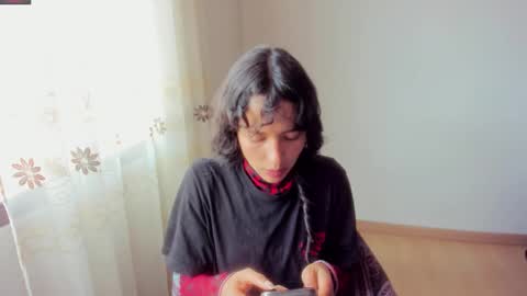 Snapshot of aluna_0310 chatting on September 21, 6:20 pm . . online show from September 21, 6:20 pm