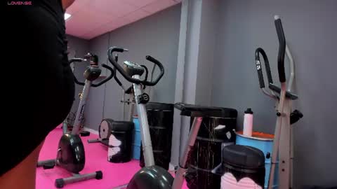 ALUNA  online show from June 15, 6:32 pm