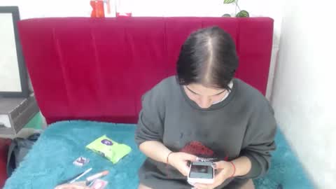 alunnaclarkcm online show from January 10, 12:45 am