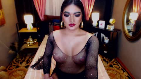 Snapshot of alurajhenson chatting on May 30, 11:57 pm Alura Jhenson online show from May 30, 11:57 pm