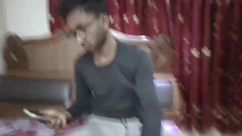 Snapshot of alvin_miler chatting on December 2, 12:29 pm alvin miler online show from December 2, 12:29 pm