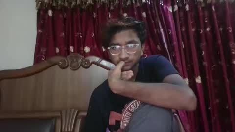 Snapshot of alvin_miler chatting on October 5, 11:57 pm alvin miler online show from October 5, 11:57 pm