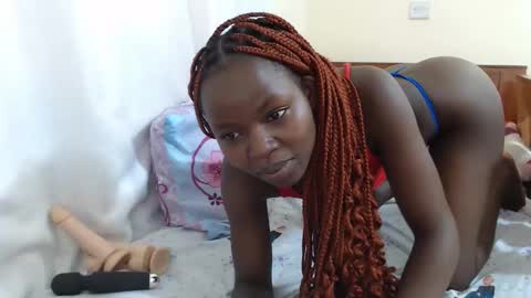 Snapshot of alvine_keji chatting on April 7, 2:17 pm Alvine keji online show from April 7, 2:17 pm