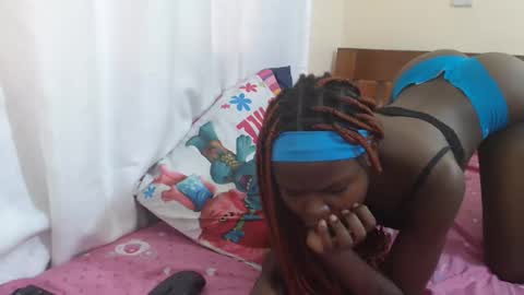 Snapshot of alvine_keji chatting on April 14, 8:20 am Alvine keji online show from April 14, 8:20 am