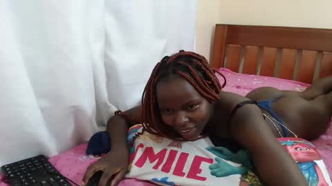 Snapshot of alvine_keji chatting on April 15, 9:26 pm Alvine keji online show from April 15, 9:26 pm