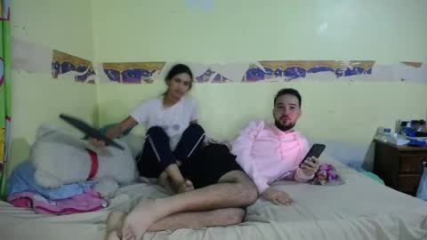 Snapshot of always_hot3 chatting on May 23, 3:23 am always_hot3 online show from May 23, 3:23 am