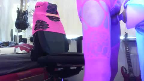 HoneyMelonGuy online show from November 14, 10:03 am