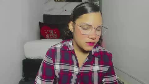 Snapshot of aly_n_sebas chatting on October 4, 11:52 am aly_n_sebas online show from October 4, 11:52 am