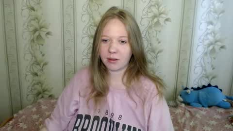 Snapshot of alya764770 chatting on May 21, 1:45 am alya764770 online show from May 21, 1:45 am