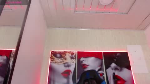 Snapshot of alya_gomez chatting on December 5, 10:12 pm online show from December 5, 10:12 pm